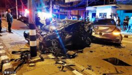 テスラで飲酒運転　車12台を巻き込む大事故に - ワイズデジタル【タイで生活する人のための情報サイト】